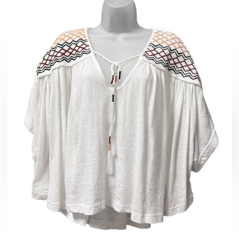 Free People Market Embroidered V-Neck Tassels High Low Boho Hippie
Cream Top - M